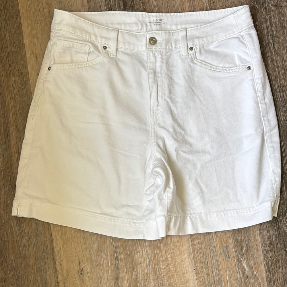 Chico's White Jean Shorts Classic Summer Style